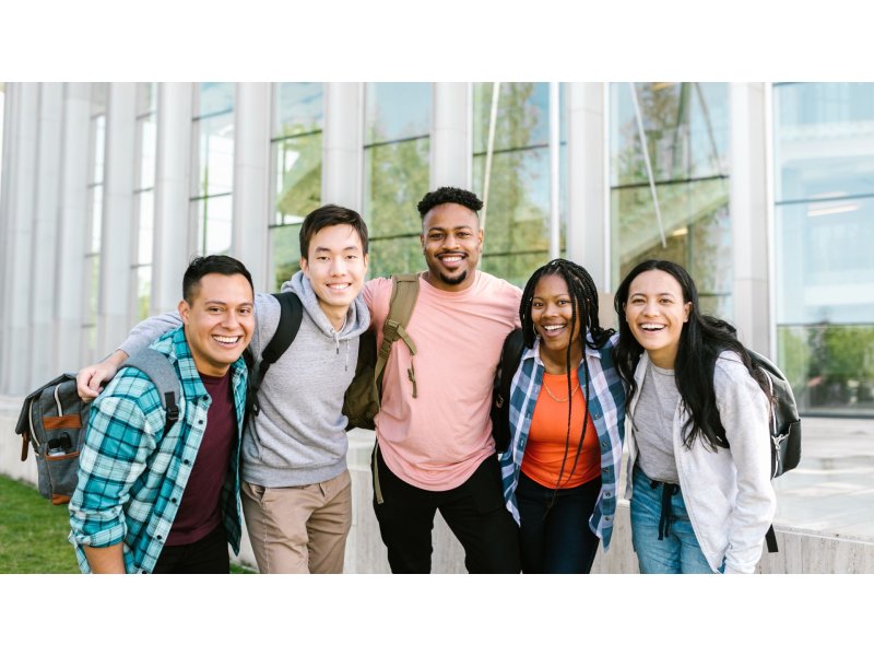 Студенческий вид на жительство в Турции: подача заявления, условия и право студентов на работу (ЗИМЗ, ст. 38-41)